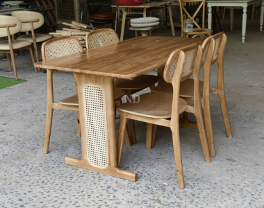 Đóng bàn ghế ăn theo yêu cầu tại Đồng Nai giá xưởng đẹp bền