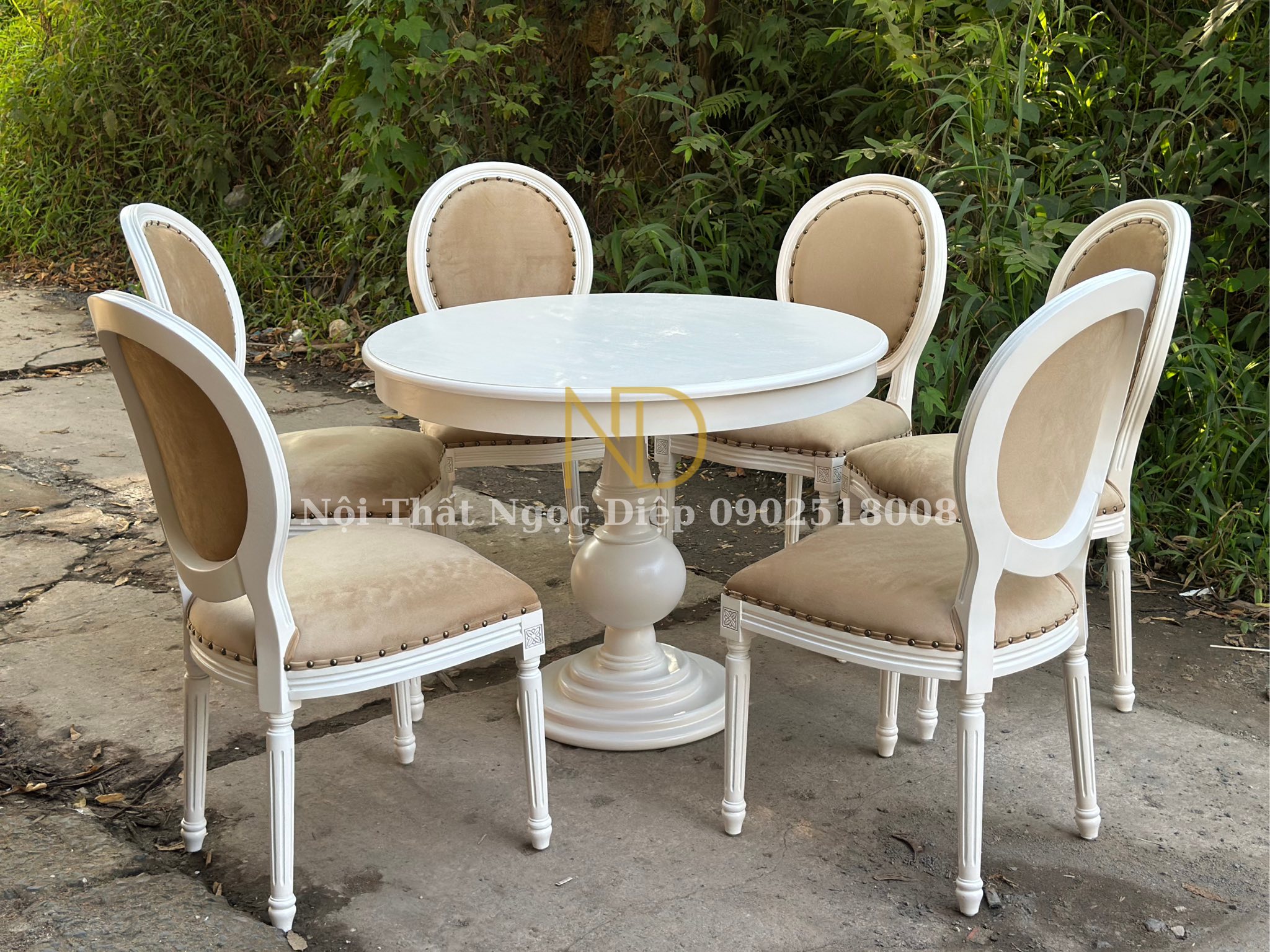 bàn ăn phong cách tân cổ điển giá tốt