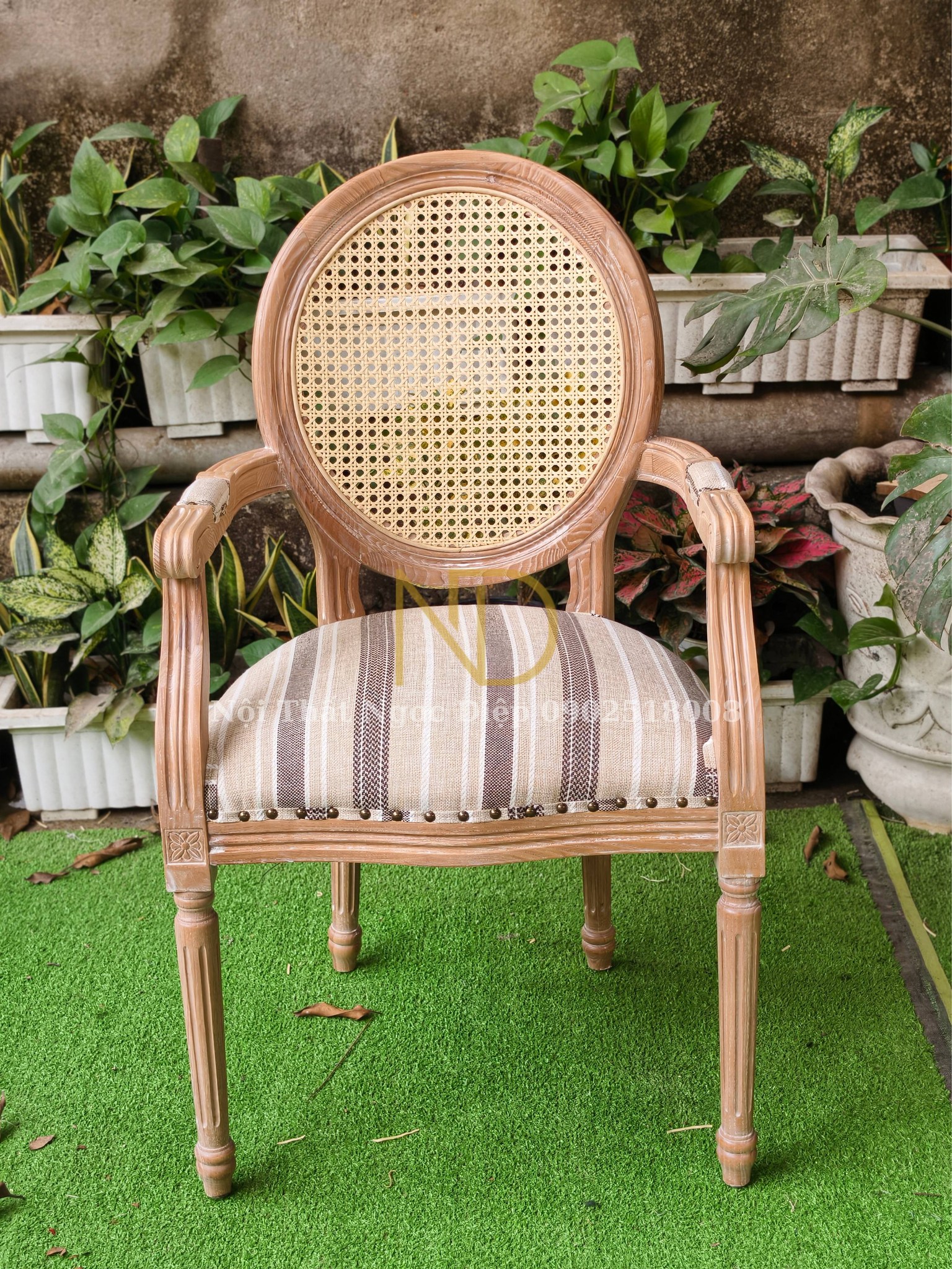 đóng bàn ghế ăn theo yêu cầu tại Đồng Nai