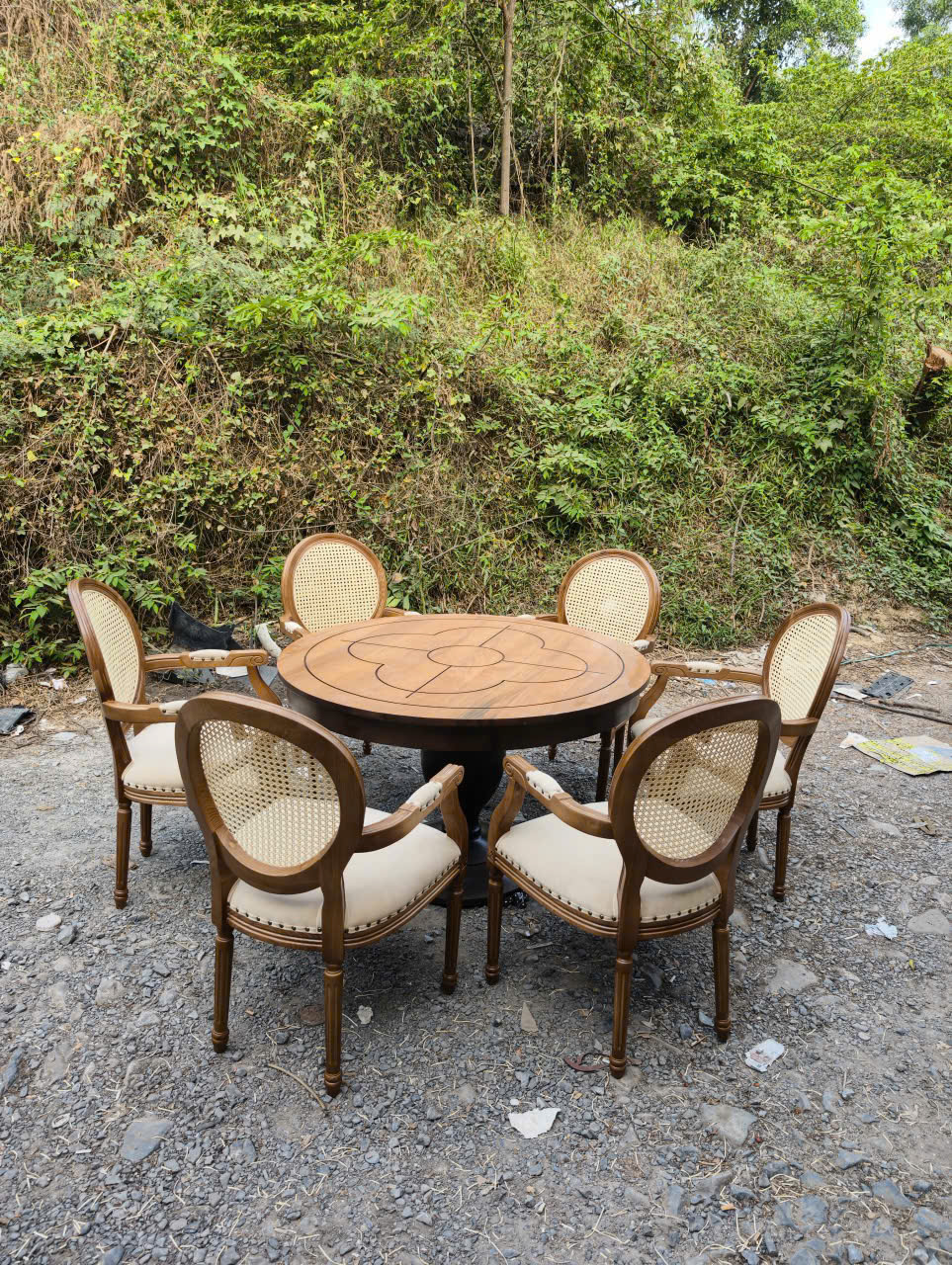 mua bàn ăn đẹp tại Hố Nai Đồng Nai